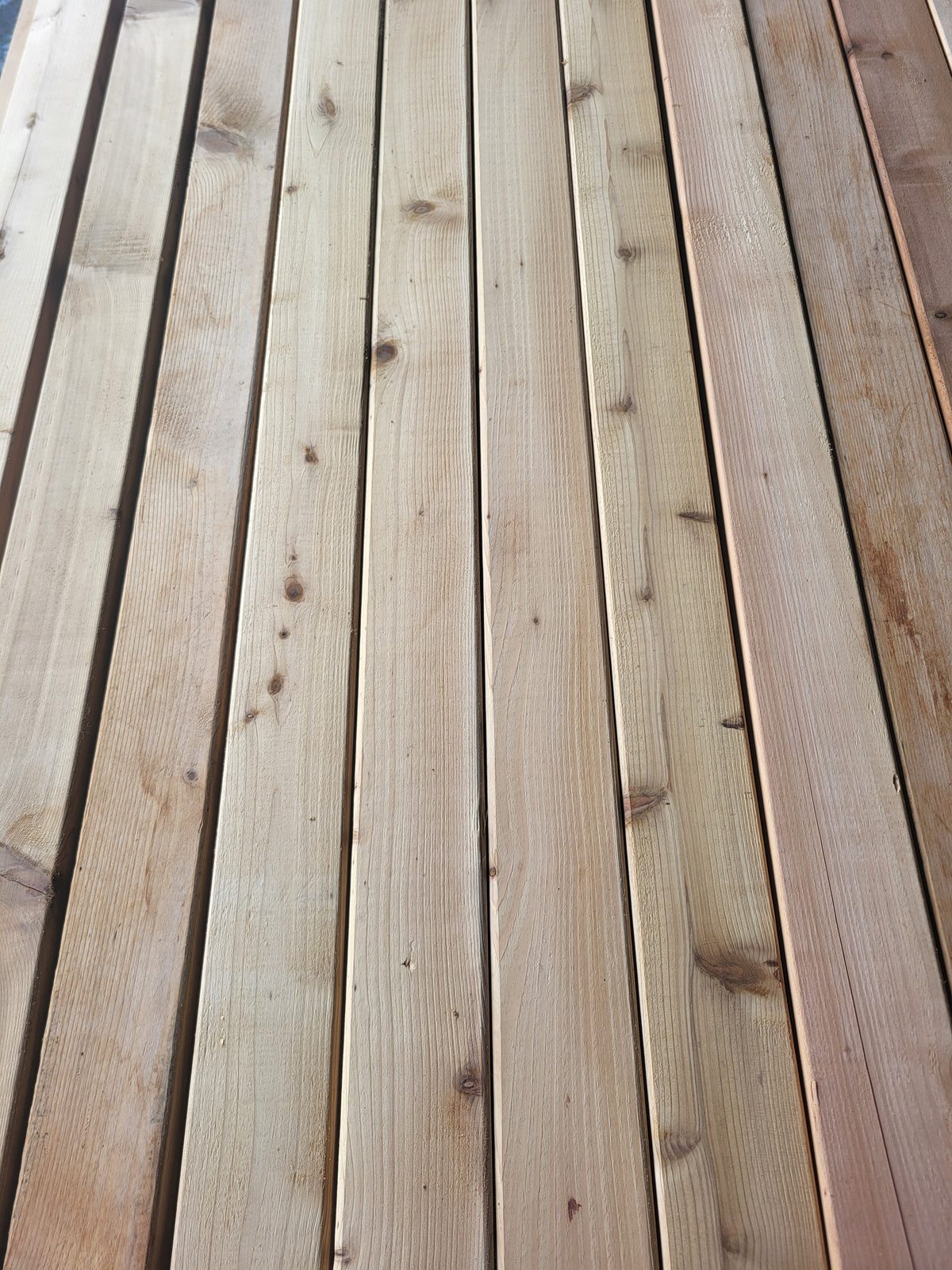 Knotty Western Red Cedar Decking Lumber