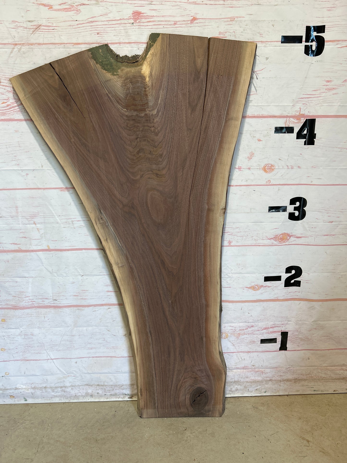 Live Edge Walnut Sku#25676M-16