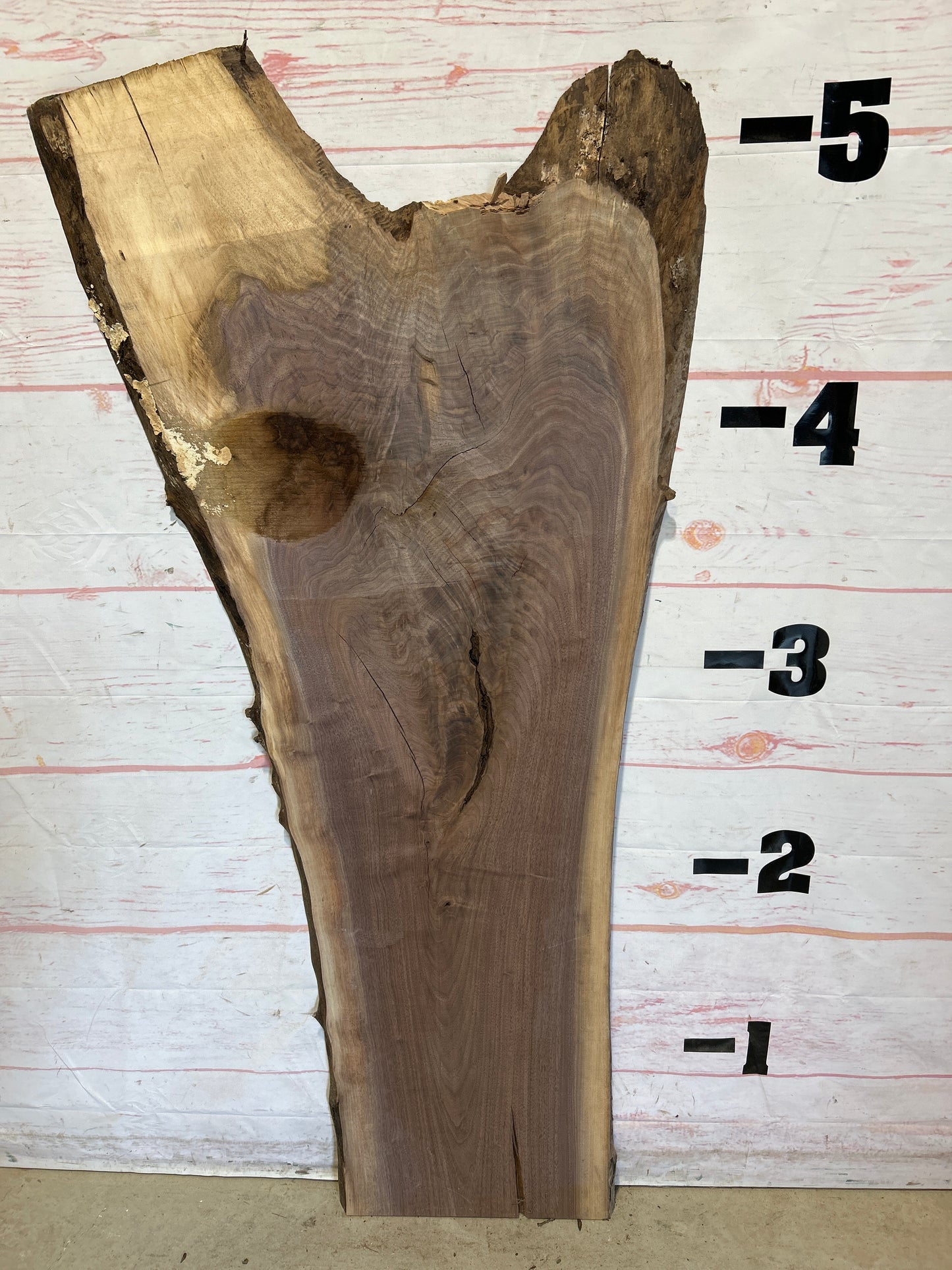 Live Edge Walnut Sku#25692M-15