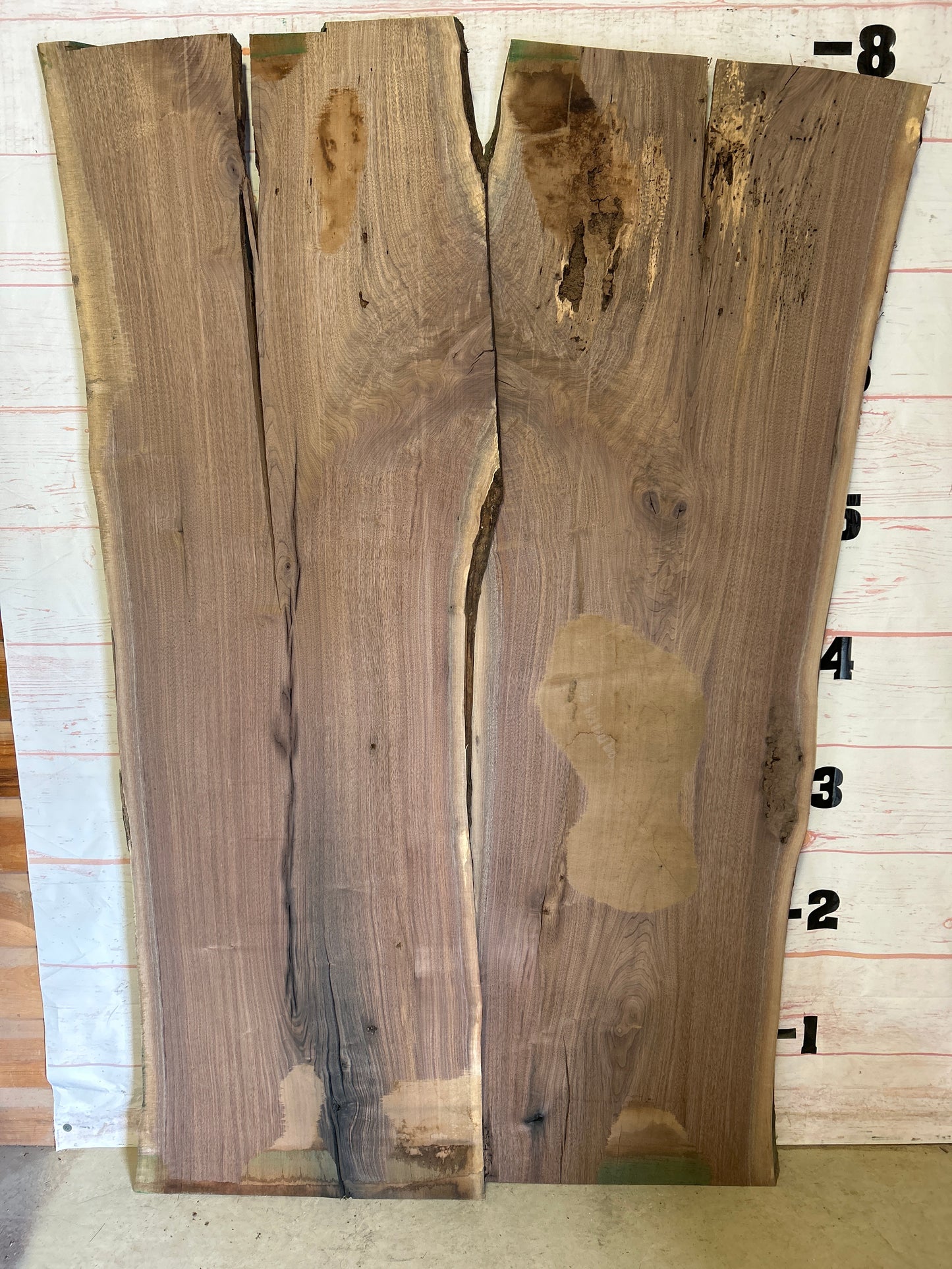 LiveEdge Walnut Set Sku#24149K-82