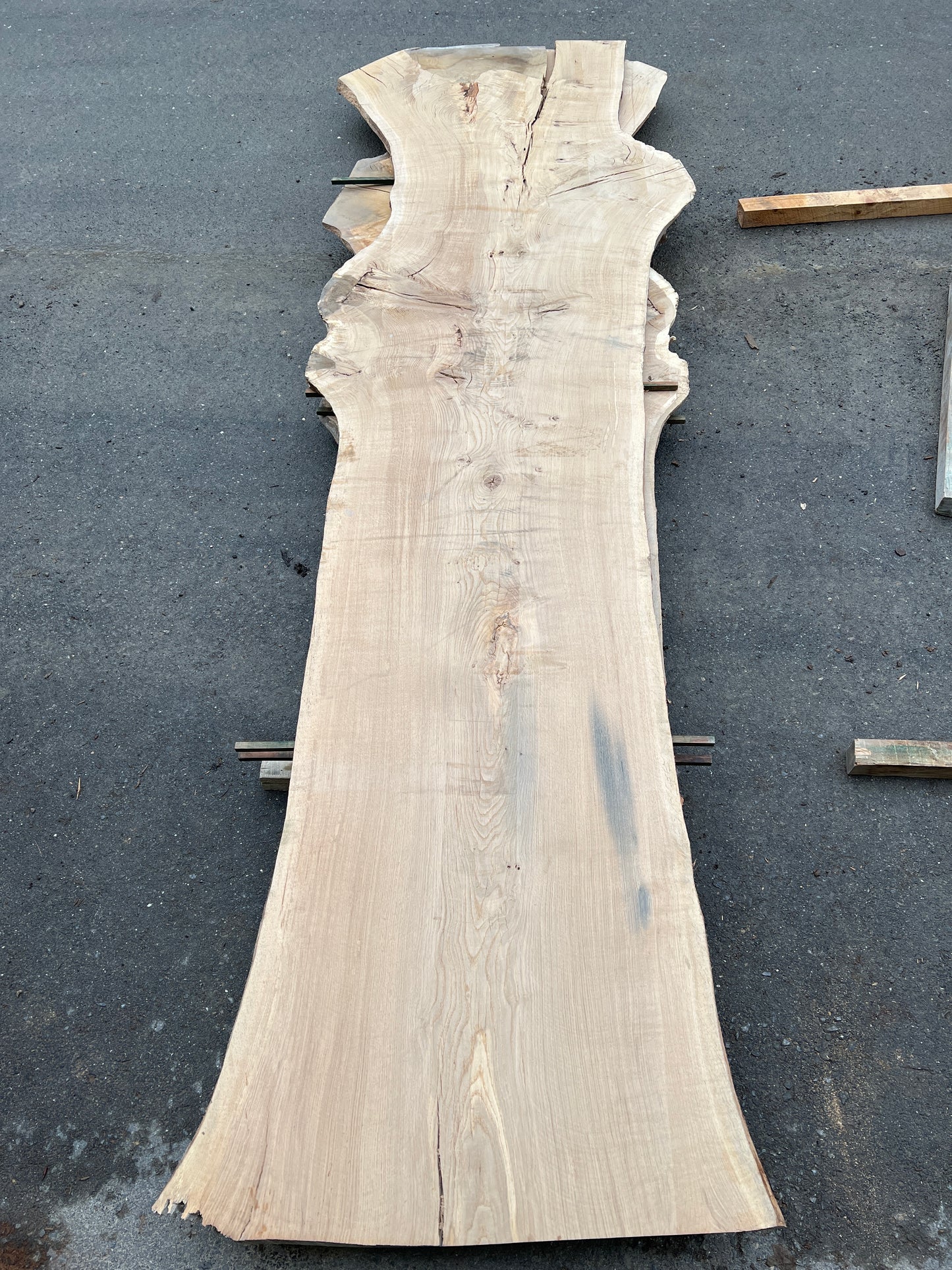 Live Edge White Oak Sku#23886S-93