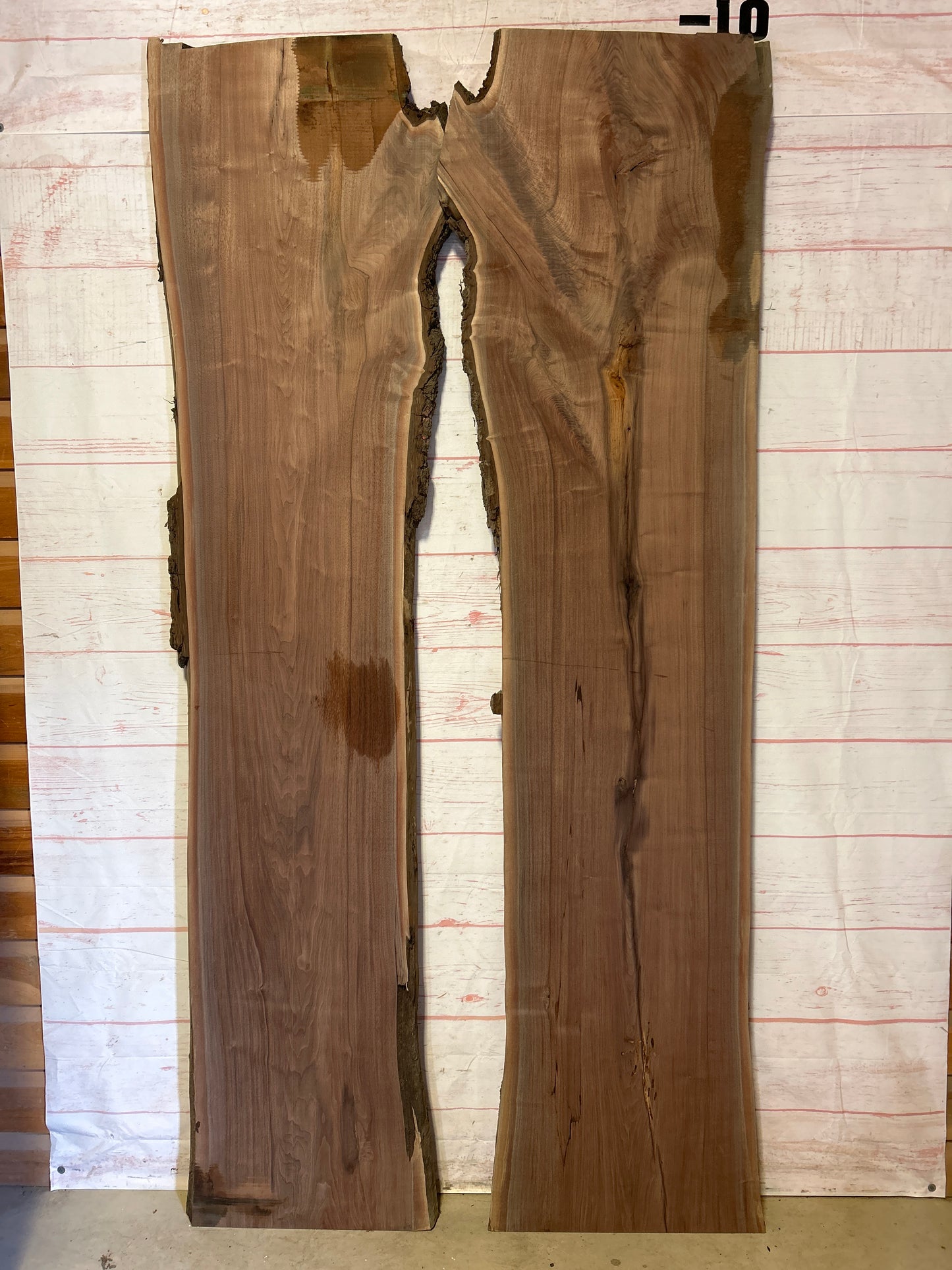 LiveEdge Walnut Set Sku#24165K-90