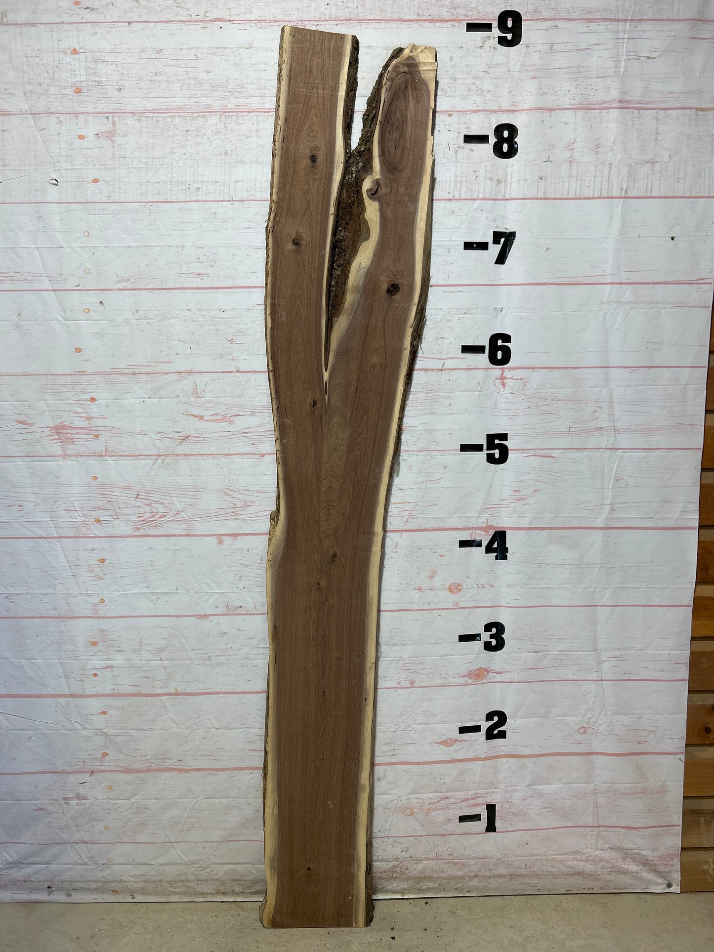 Live Edge Walnut Sku#25686M-18