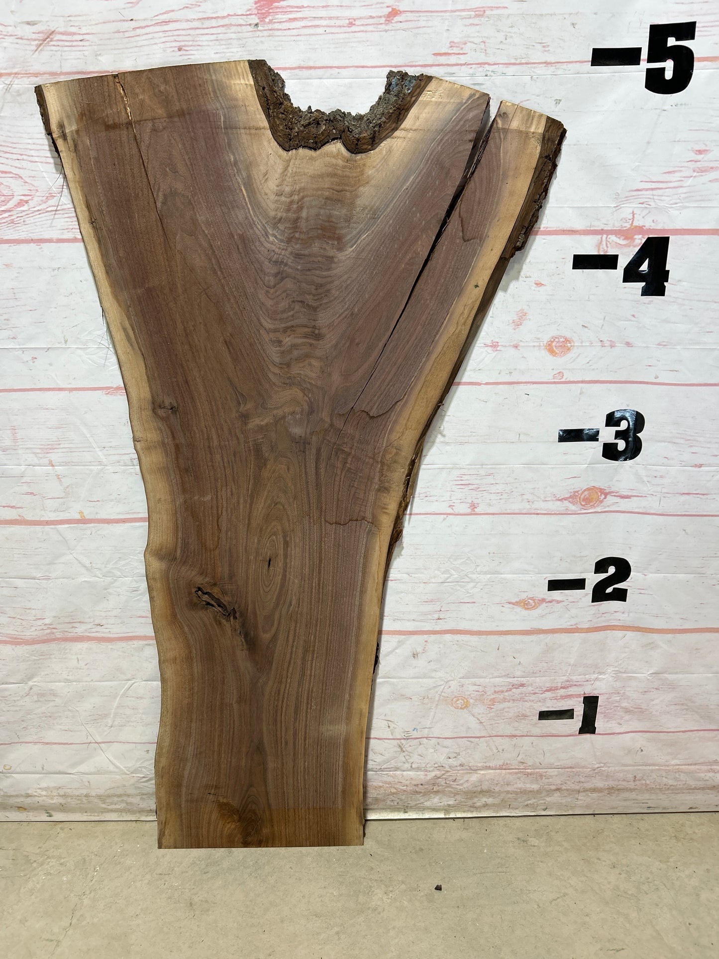 Live Edge Walnut Sku#25684M-16
