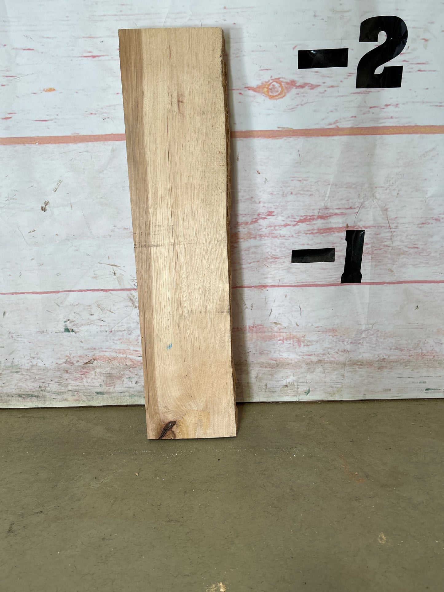 LiveEdge Hickory Sku#24232M-2