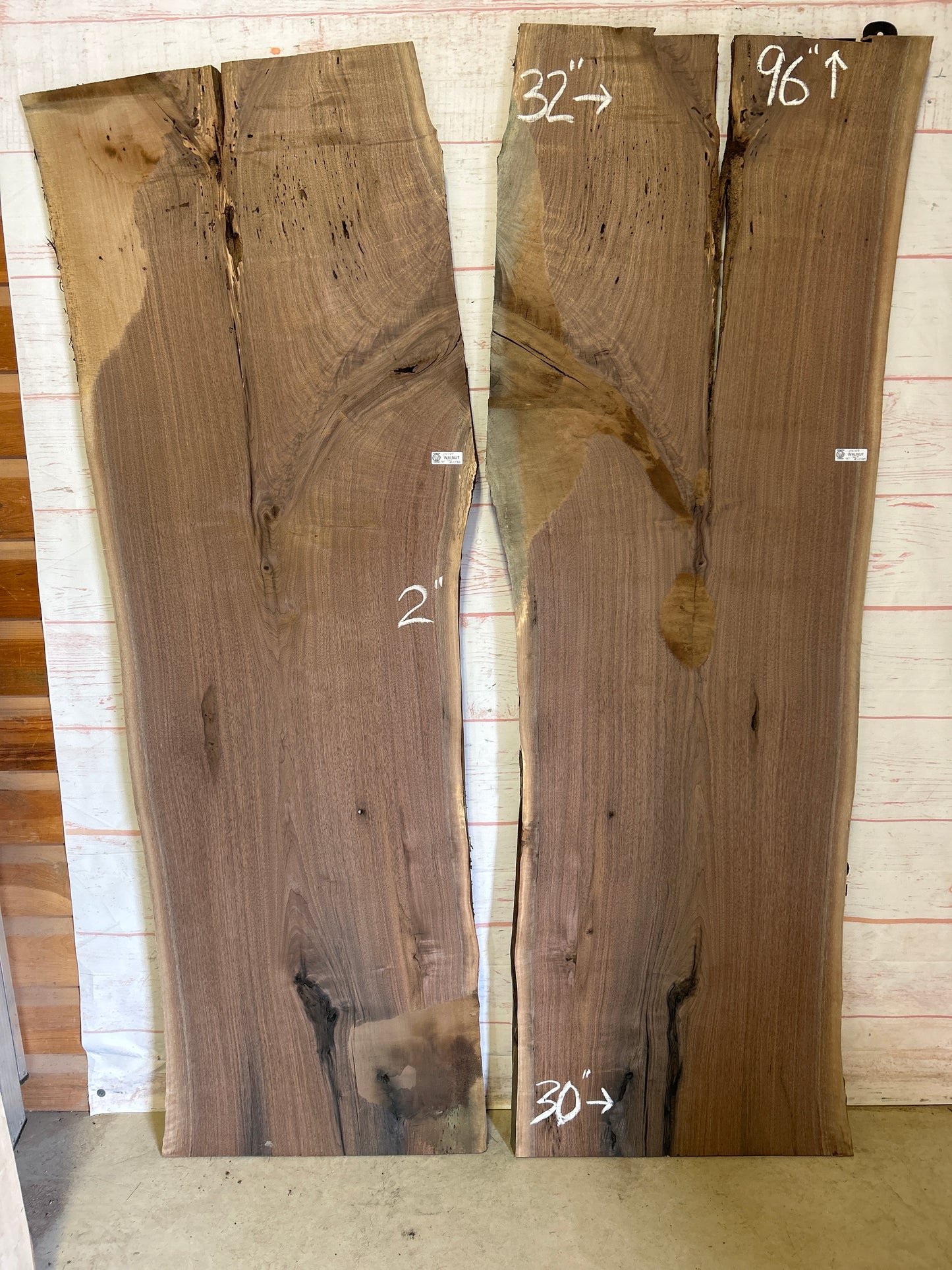 LiveEdge Walnut Set Sku#24149K-82